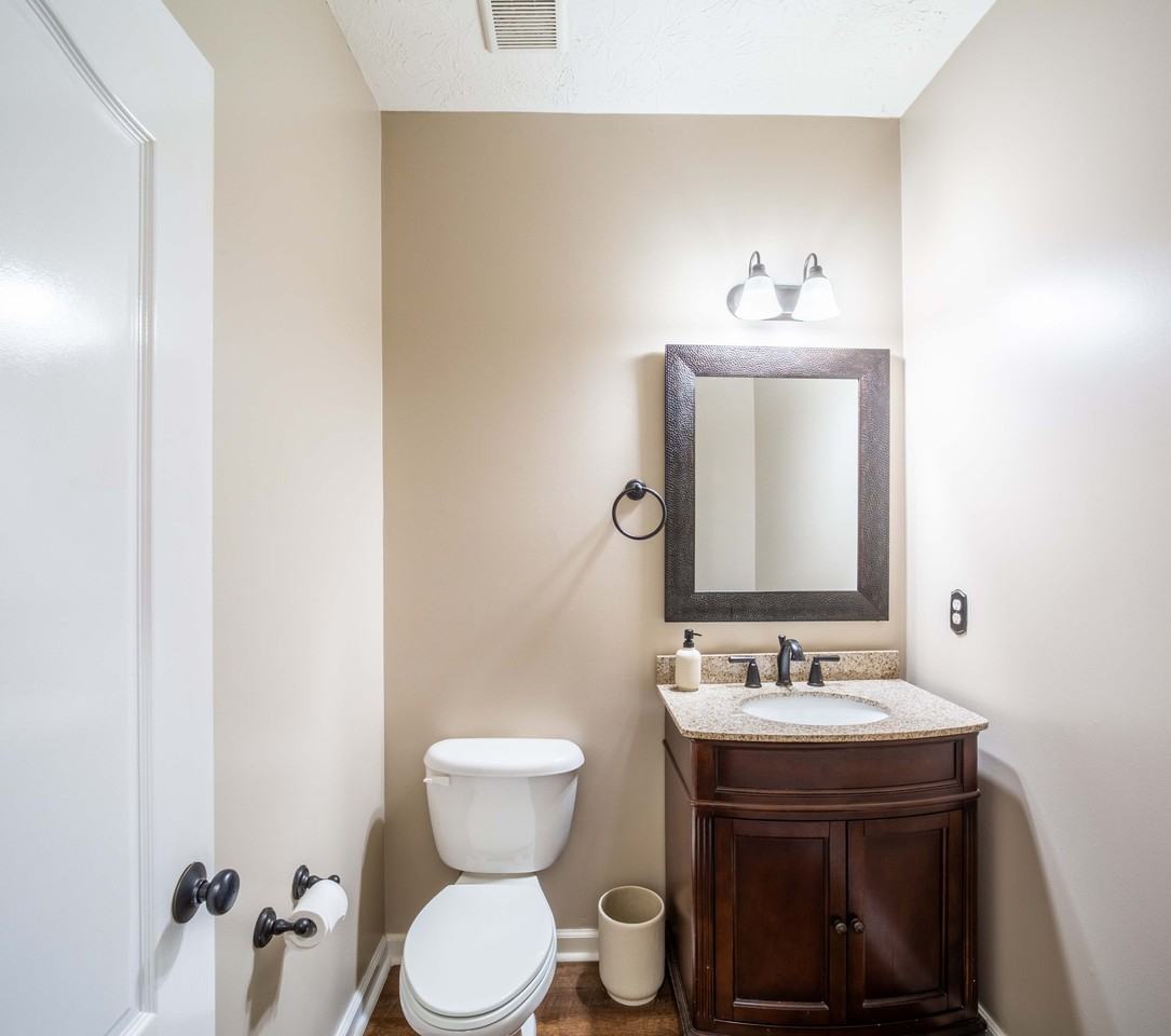 2 Brentview Dr #1 - Photo 3 of 16