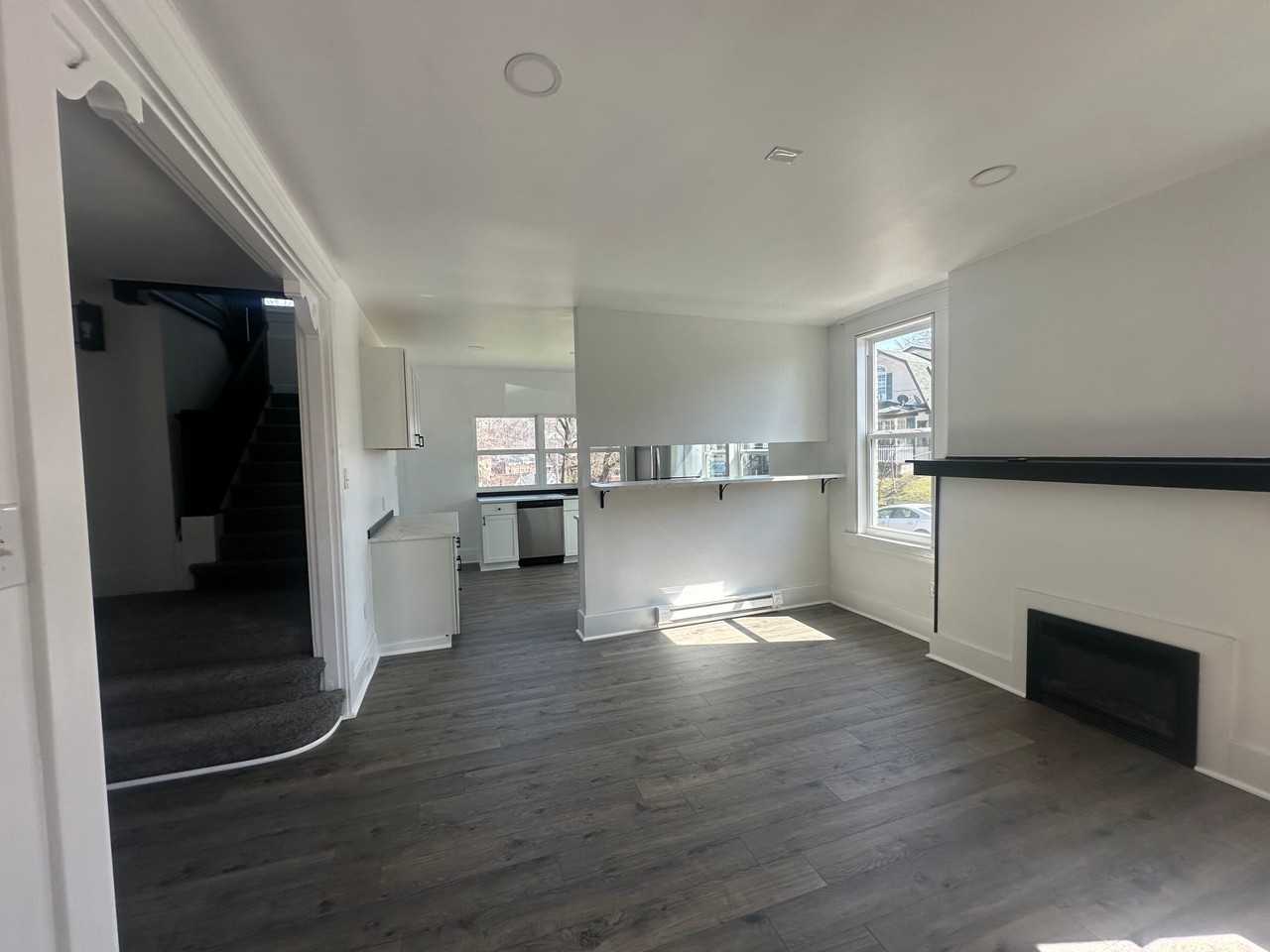 9325 South Loomis Street - Photo 5 of 14
