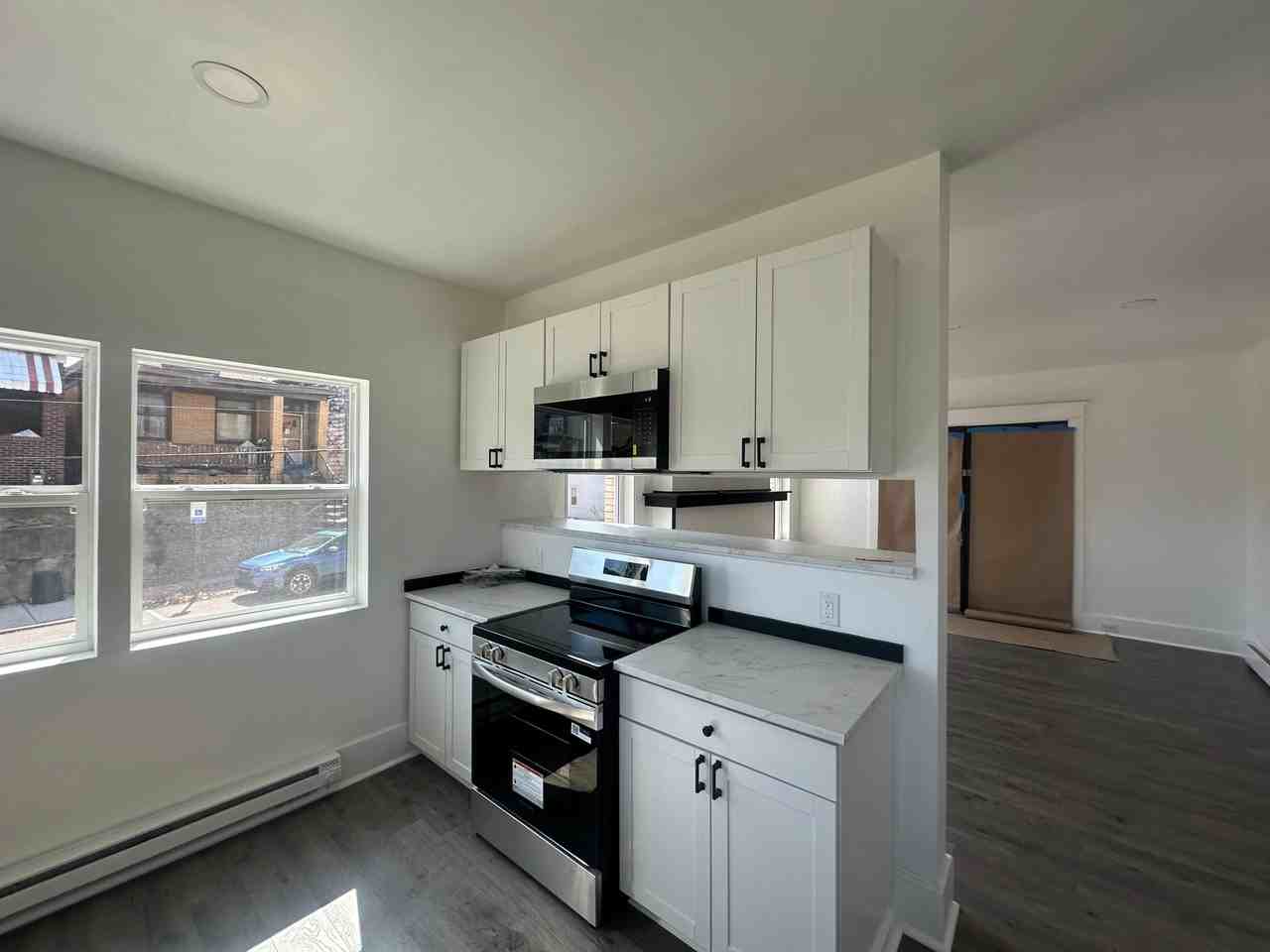 9325 South Loomis Street - Photo 2 of 14
