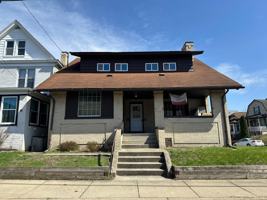 featured image of 9325 South Loomis Street