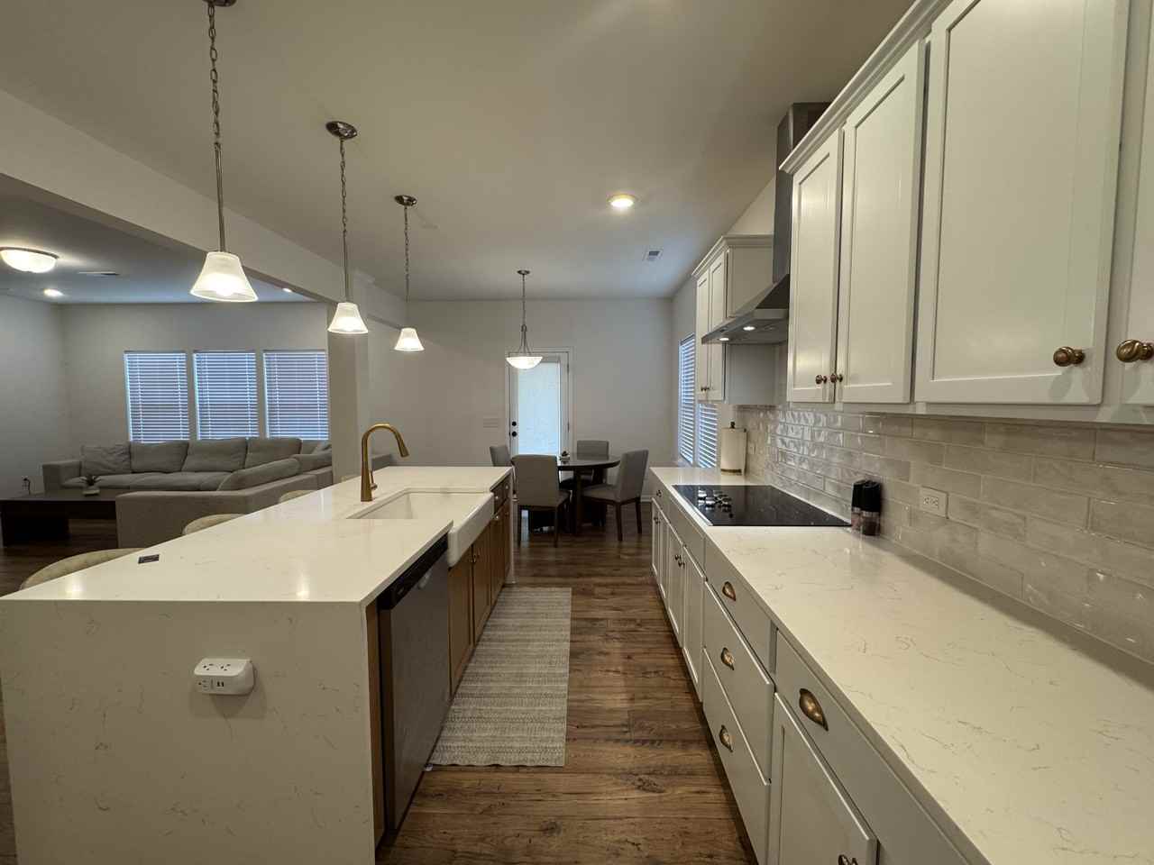 193 Wheatfield Dr #1 - Photo 4 of 11