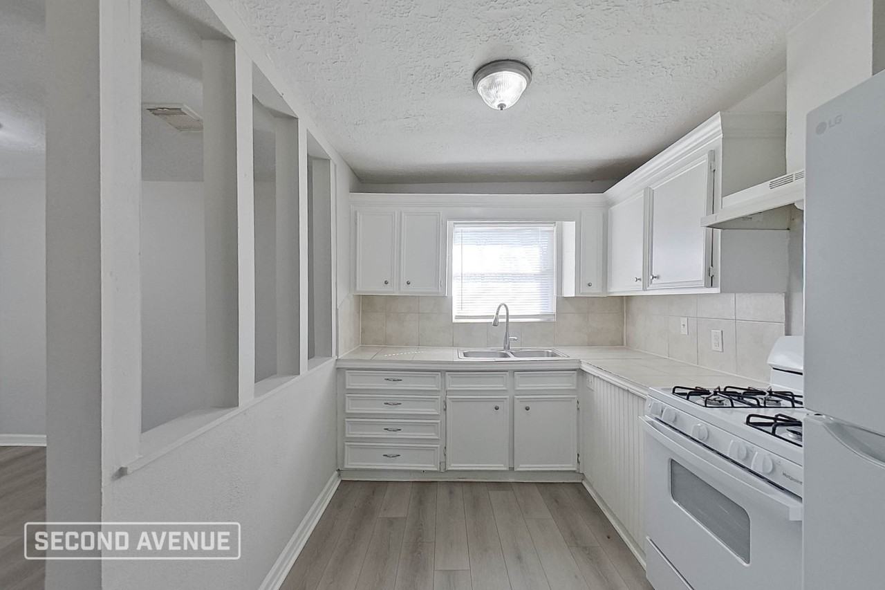 205 Tilden Dr - Photo 6 of 21