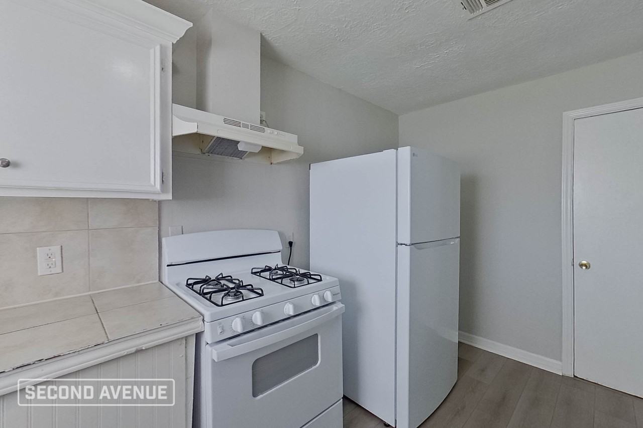 205 Tilden Dr - Photo 7 of 21