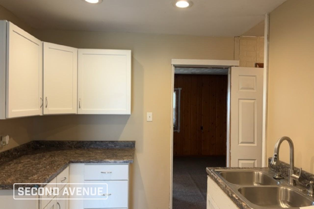 400 Sunnymede Dr - Photo 3 of 12