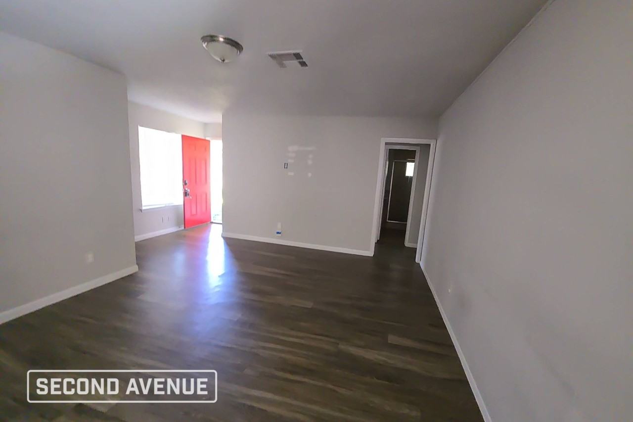 1302 Gamma St - Photo 2 of 14