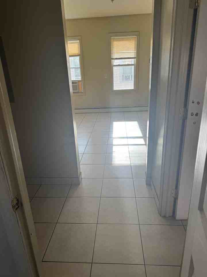 44 Hamilton St #3 - Photo 2 of 7