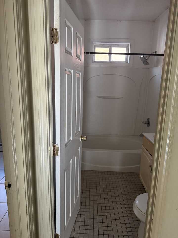 44 Hamilton St #3 - Photo 3 of 7