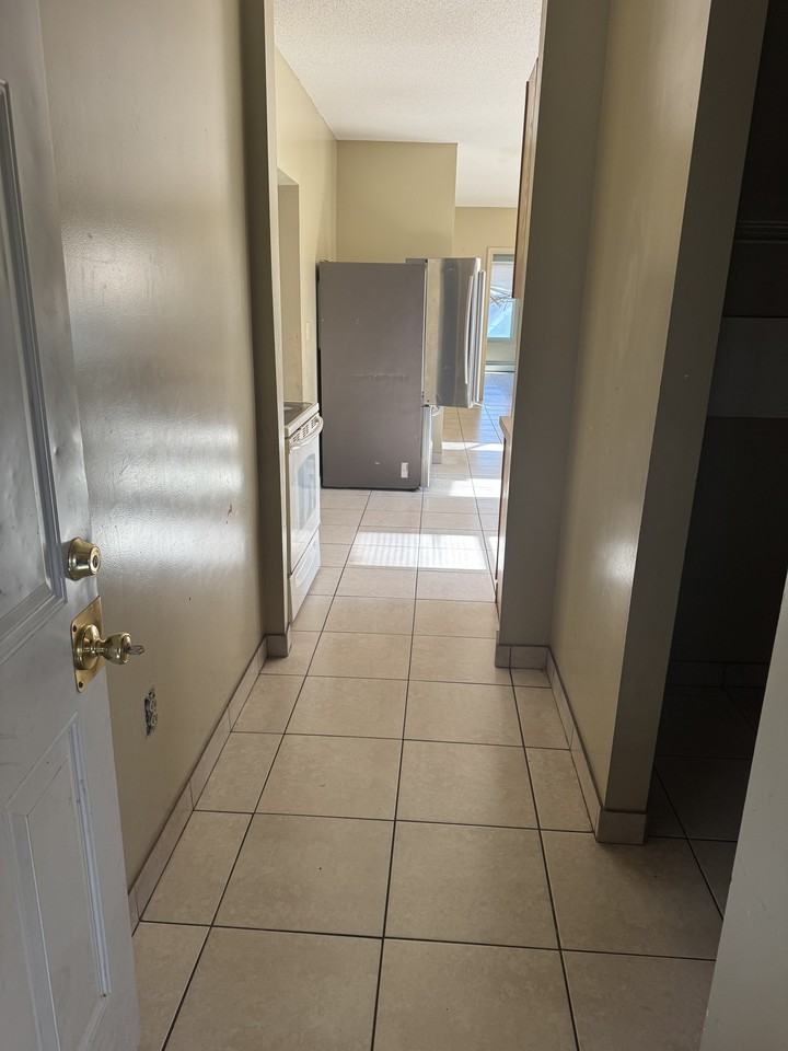 44 Hamilton St #3 - Photo 5 of 7