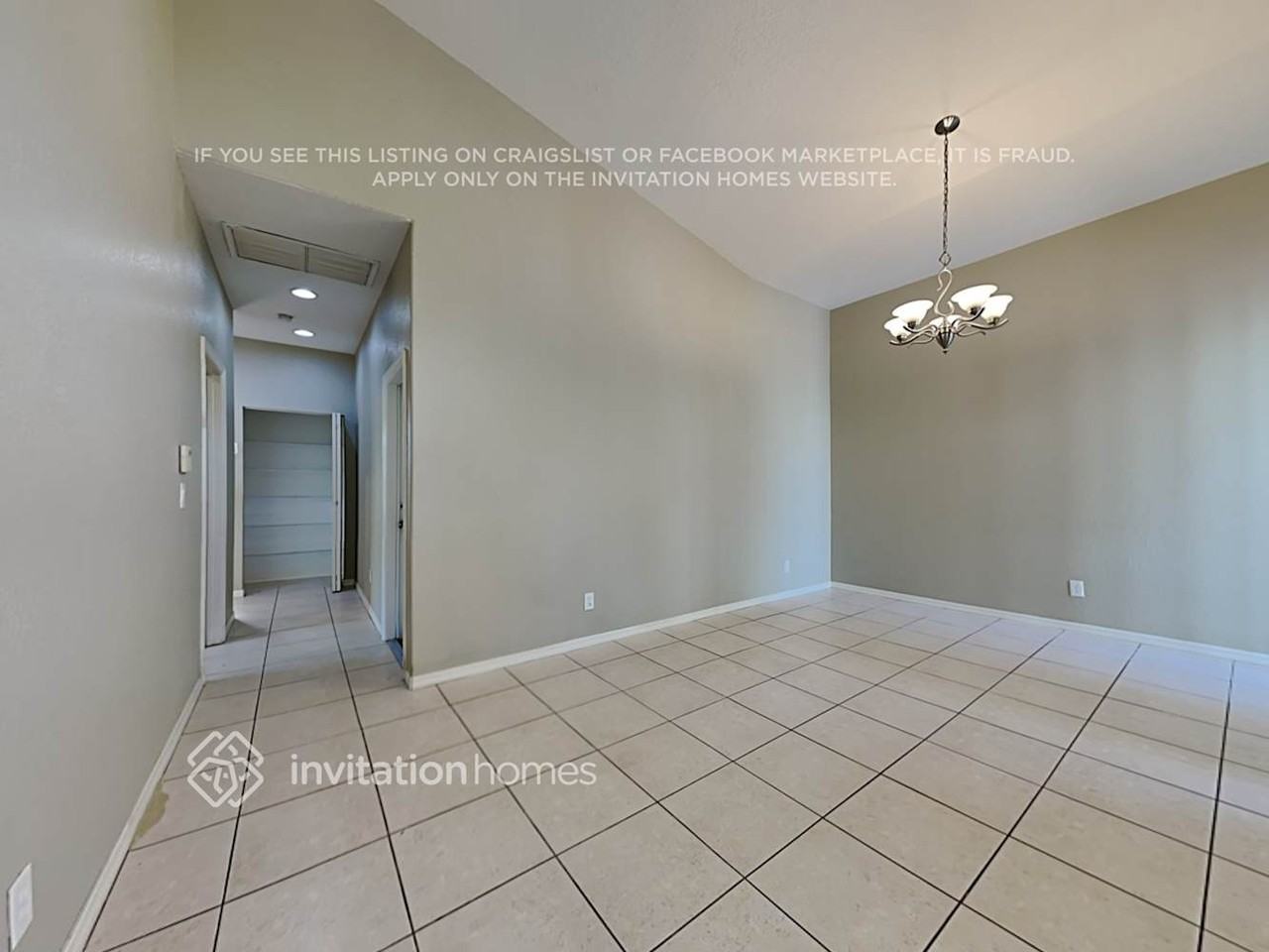 5842 Nw 119th Dr - Photo 3 of 18