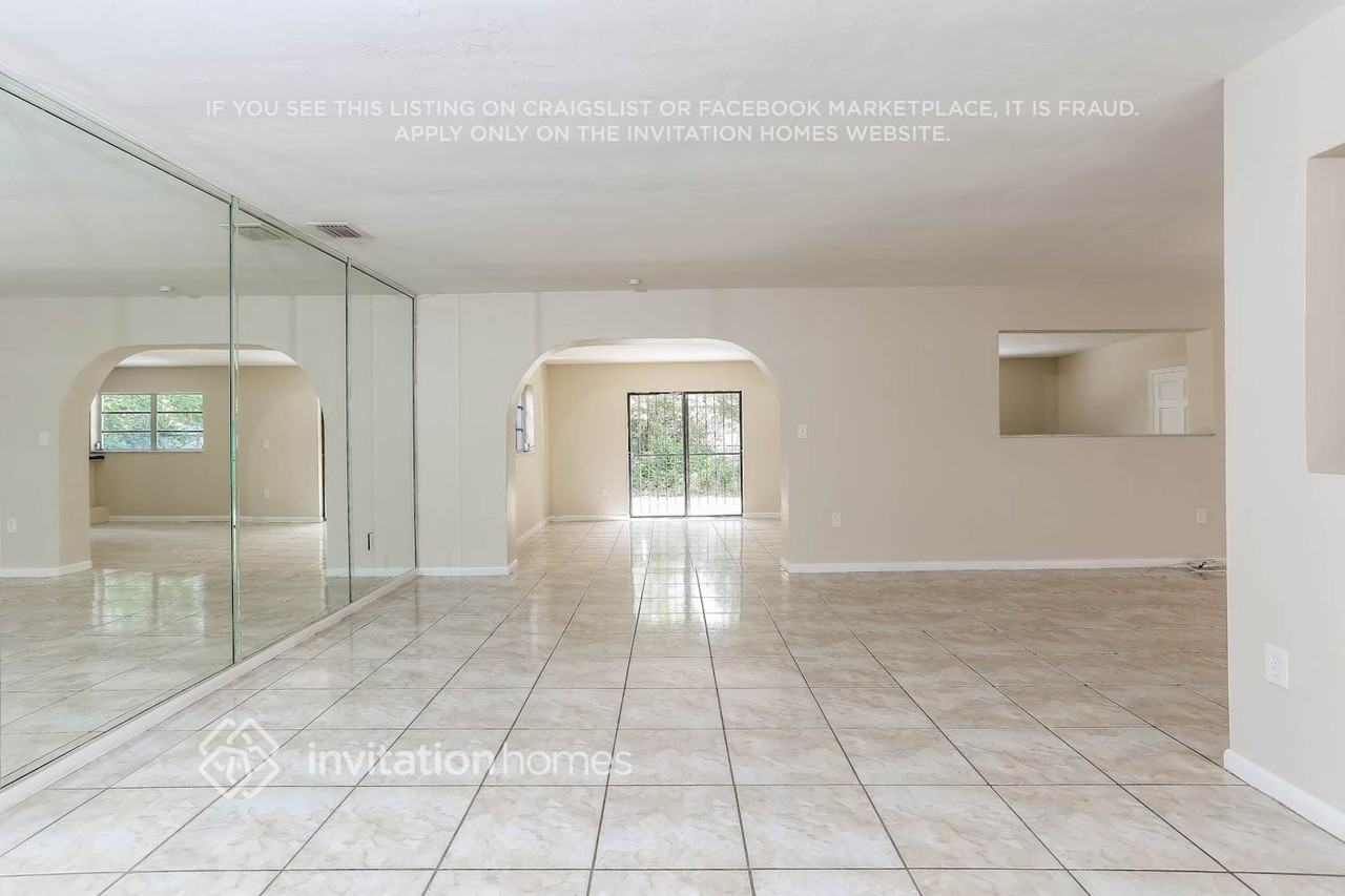 1270 Nw 196th St - Photo 2 of 16