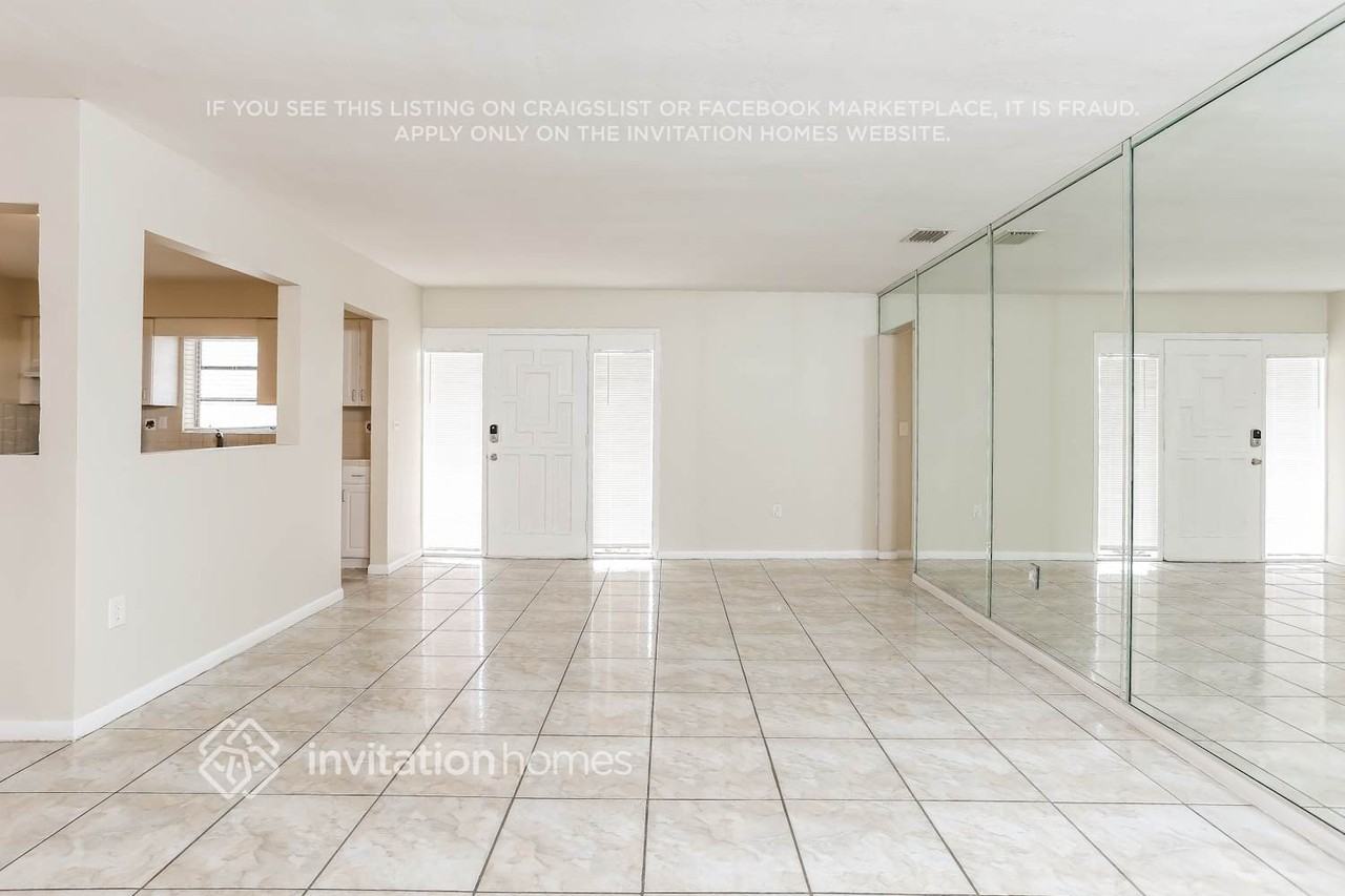 1270 Nw 196th St - Photo 5 of 16
