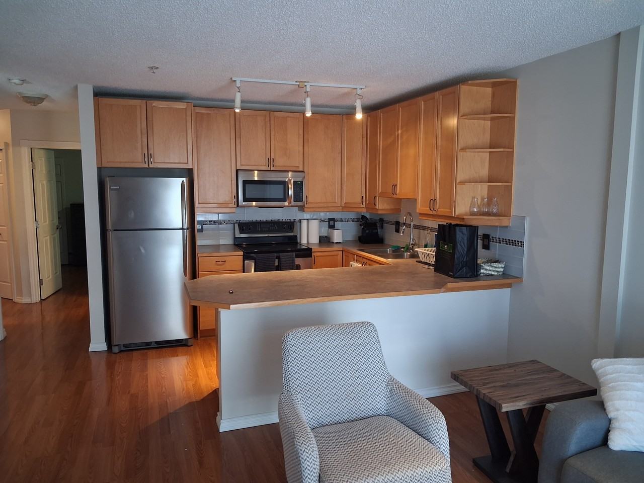 112 14 Avenue Southeast - Photo 7 of 7