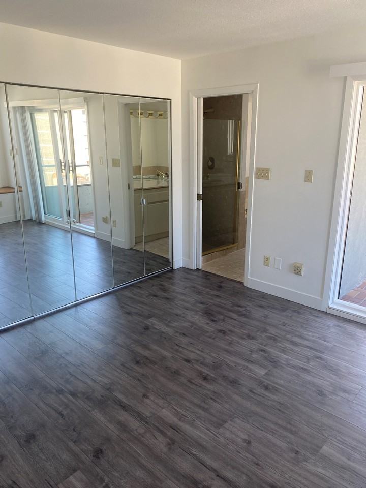 735 Bidwell St - Photo 2 of 10