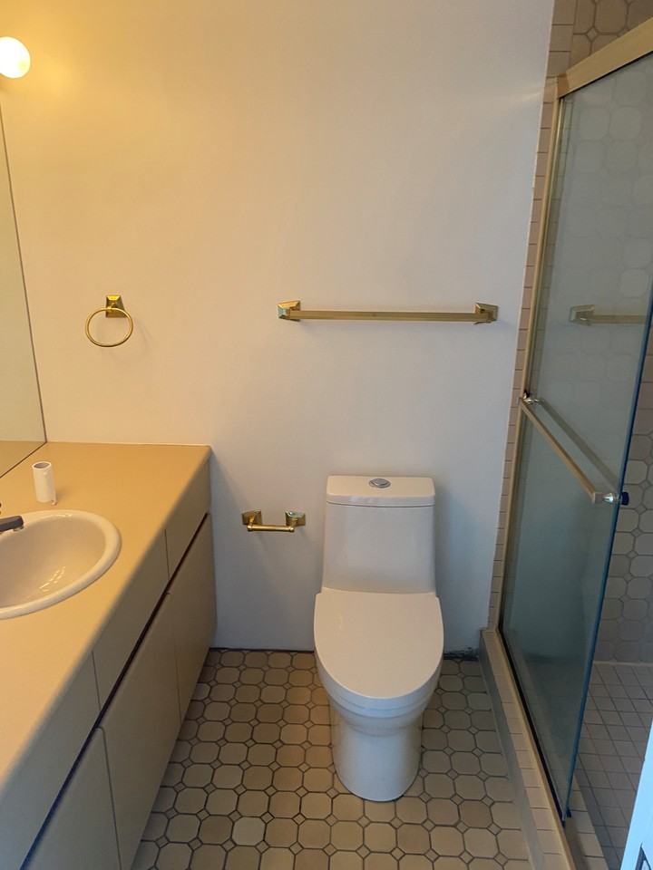 735 Bidwell St - Photo 7 of 10