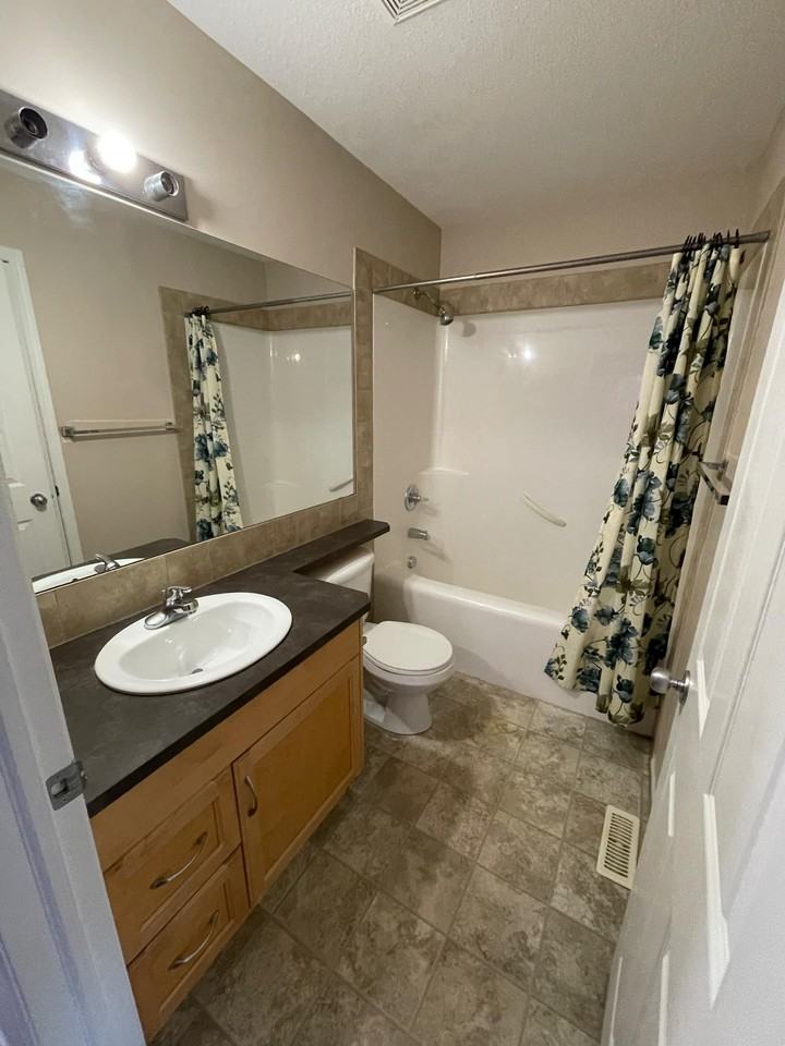 79 Bridlecrest Rd Sw - Photo 7 of 14