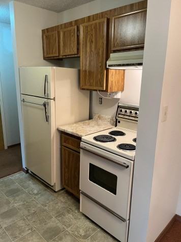 40 Cardinal Ave - Photo 2 of 8