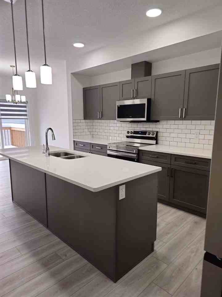 1 MONTH FREE – 3 Bedroom, 2.5 Bathroom Upper Suite | Spruce Grove | SF175 - Photo 7 of 49
