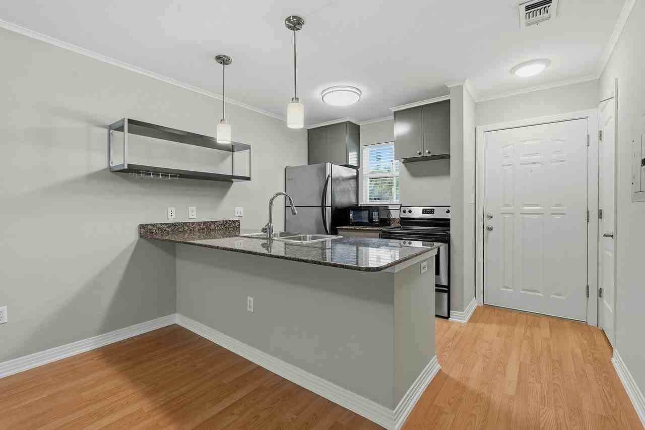 1422 Collier St #203 - Photo 2 of 15