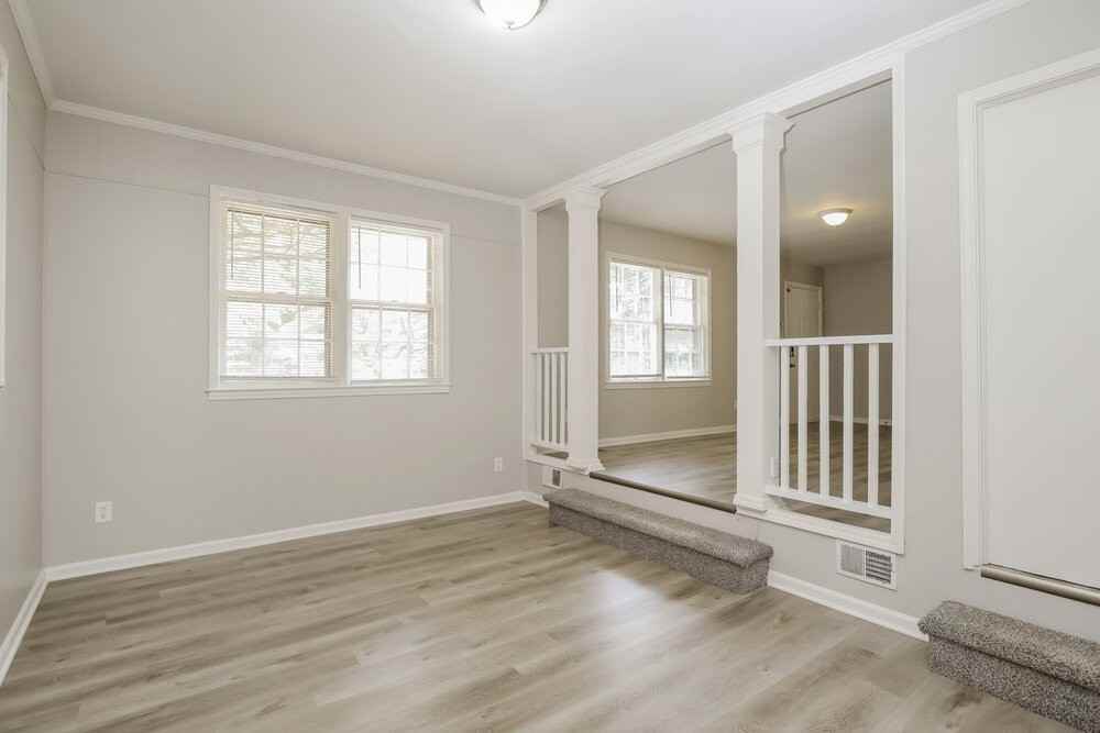 1556 Wren Rd - Photo 5 of 16