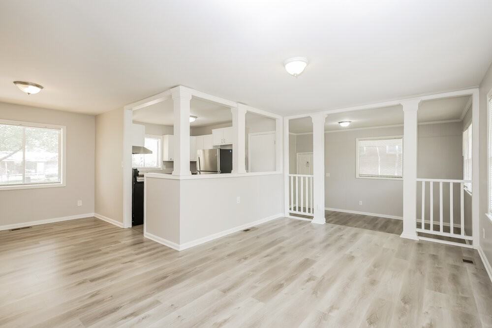 1556 Wren Rd - Photo 6 of 16