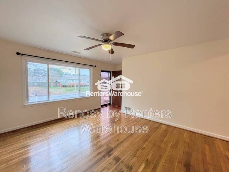 528 Plantation Dr - Photo 4 of 30