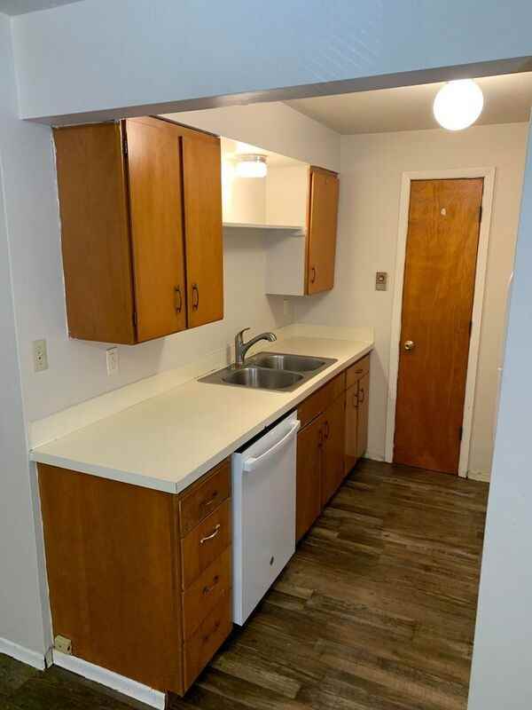 624 W Yakima St #203 - Photo 3 of 8