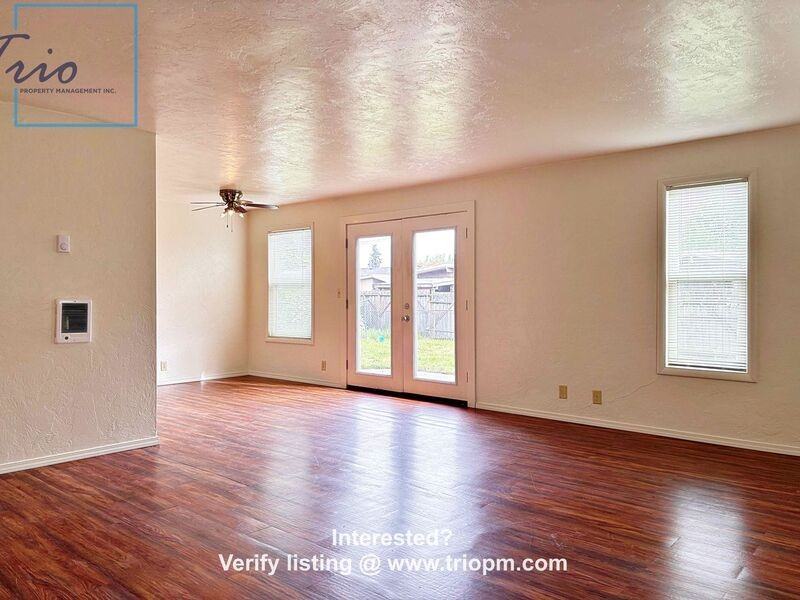 2577 L St - Photo 7 of 19