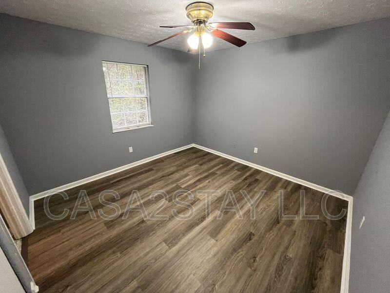 383 Redmar Blvd #51 - Photo 3 of 6