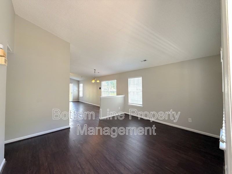 11822 Stewarts Crossing Dr - Photo 3 of 18