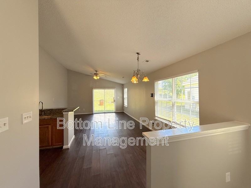 11822 Stewarts Crossing Dr - Photo 4 of 18