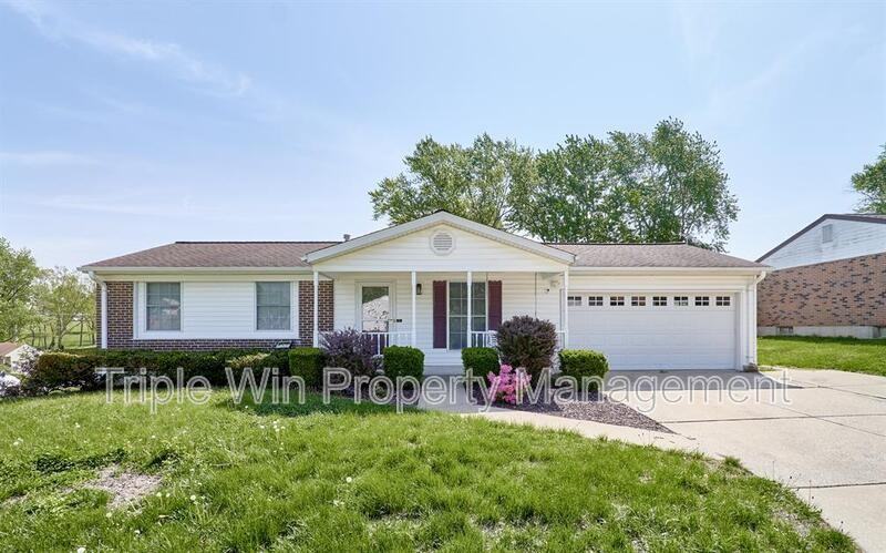 2548 Bolton St - Photo 2 of 50