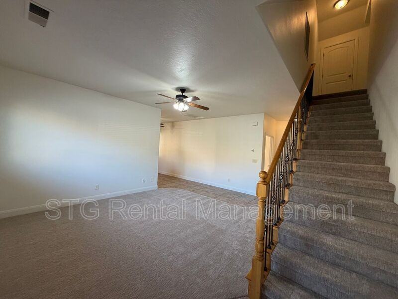 449 Wn #12 - Photo 2 of 30