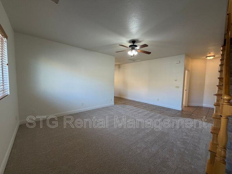 449 Wn #12 - Photo 3 of 30
