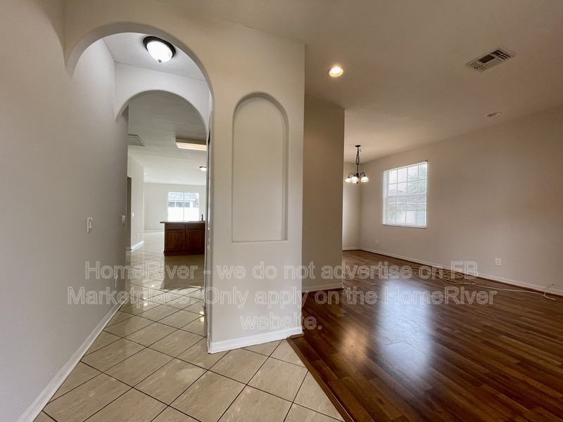 7715 Armonk Ln - Photo 2 of 33