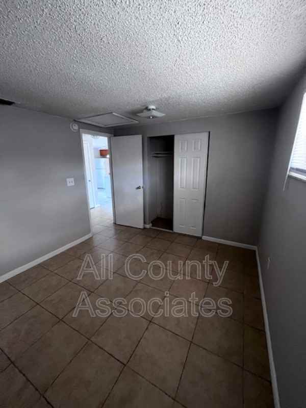6326 Alaska Ave - Photo 6 of 10