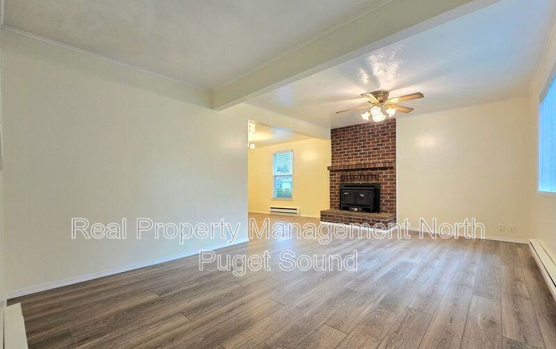 1626 Rainier Ave - Photo 3 of 19