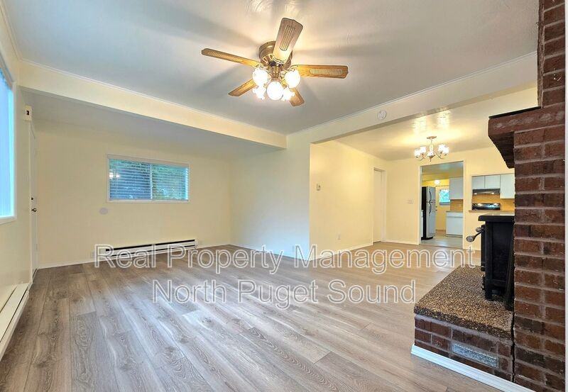 1626 Rainier Ave - Photo 5 of 19