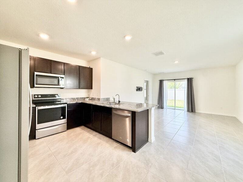 5699 Chorleywood Ln - Photo 6 of 50