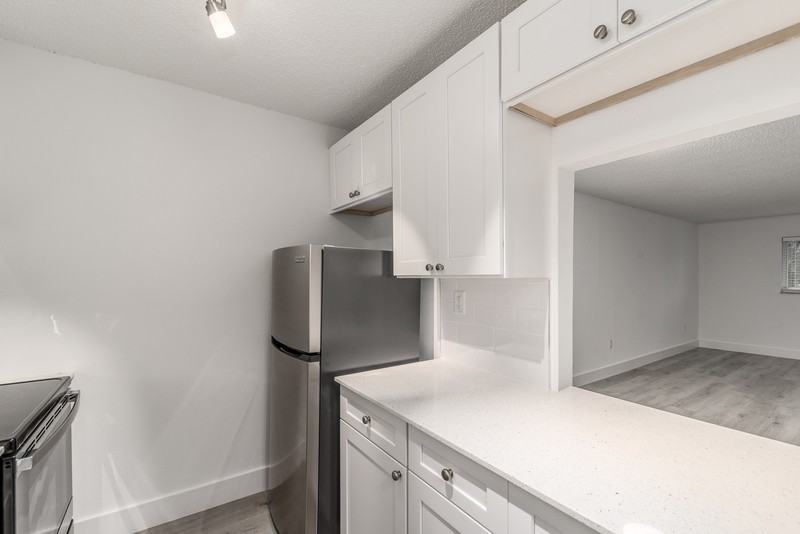 644 Sw Cleveland Ave - Photo 3 of 19