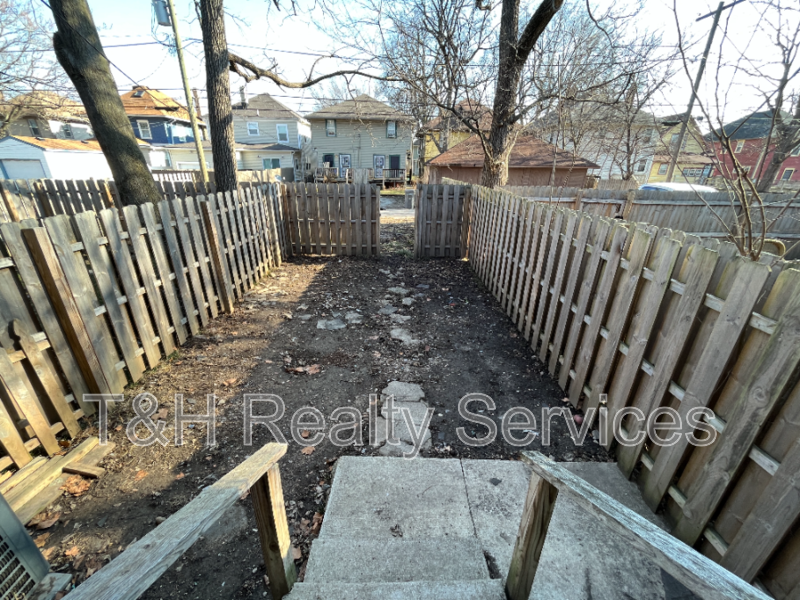 2923 N Delaware St - Photo 3 of 15