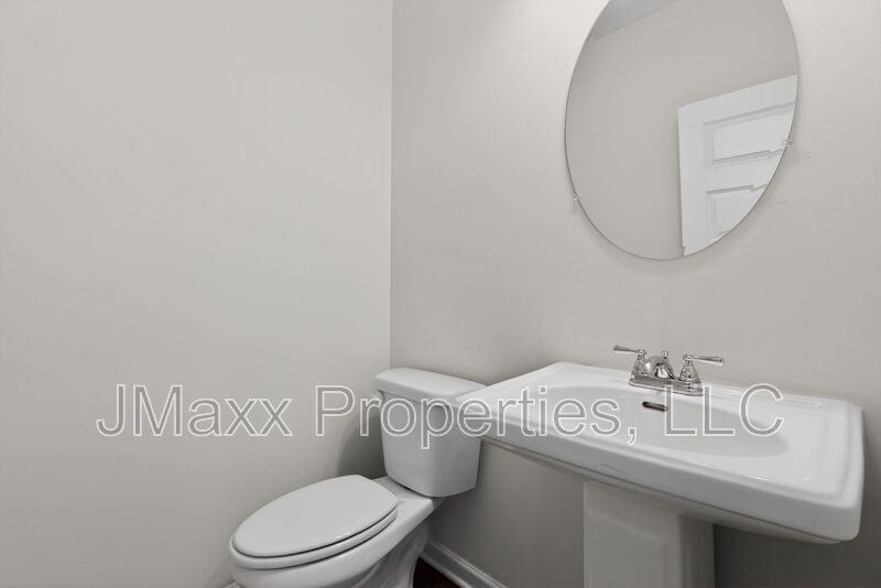 185 Madison Bnd - Photo 7 of 16