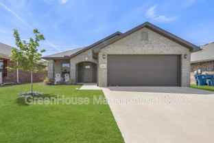 6111 Nw Mcclellen St - Photo 1 of 1