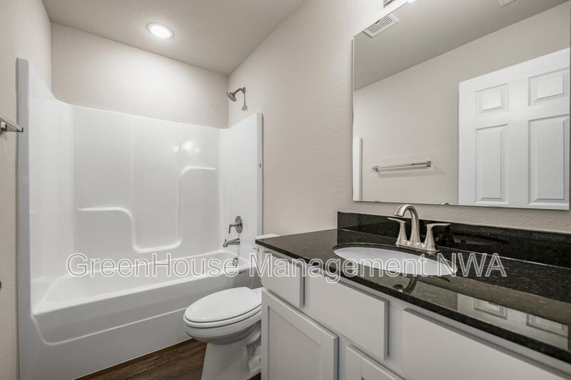 1720 Eveningshade Ln - Photo 5 of 30