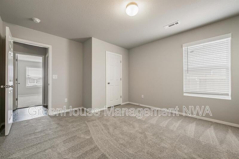 1720 Eveningshade Ln - Photo 7 of 30