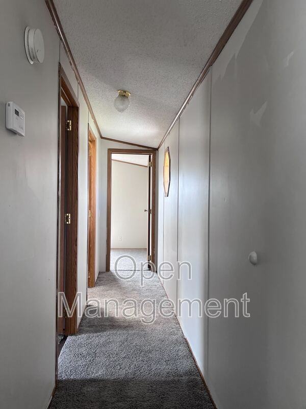 1901 1st St - Photo 4 of 10
