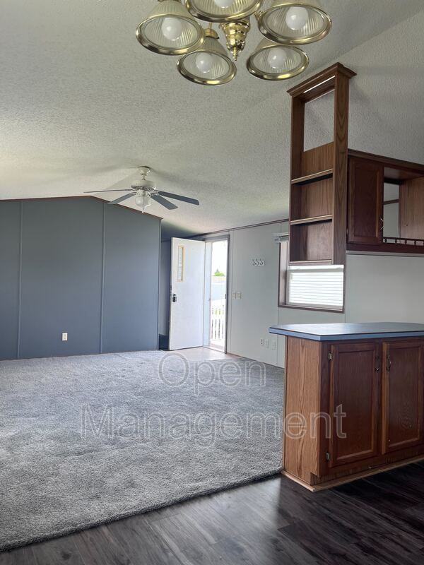 1901 1st St - Photo 7 of 10