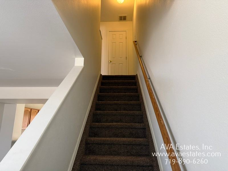 1405 E 19th St #B - Photo 6 of 13