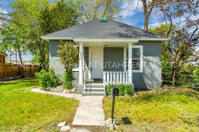 1032 S Jeremy St - Photo 2 of 29