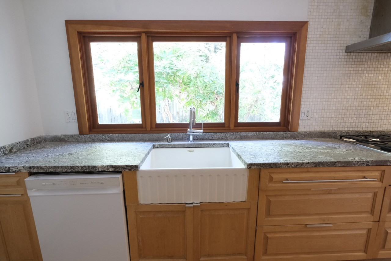 Ridgewood Dr - Photo 6 of 20