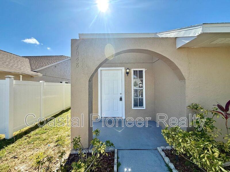 7048 Hollowell Dr - Photo 3 of 32